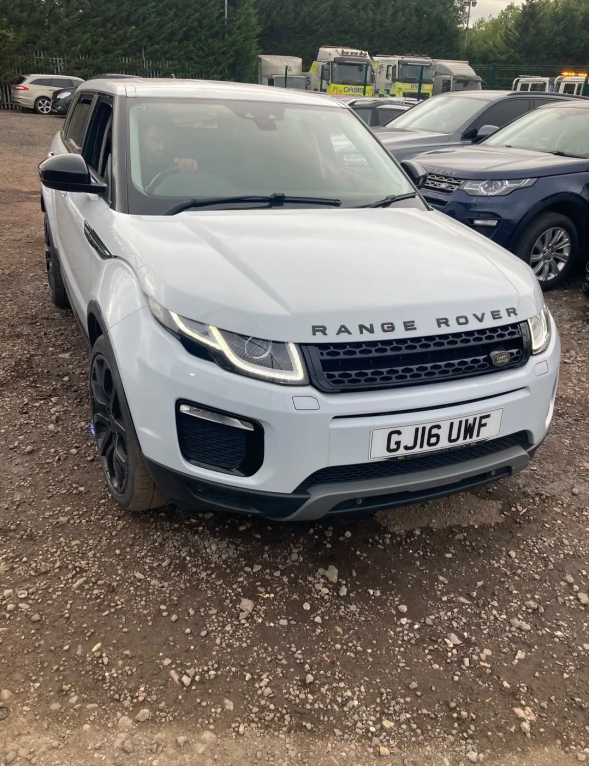 White Range Rover Evoque freshly cleaned
